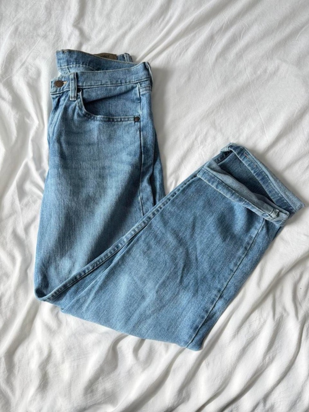 Wrangler Light Blue Denim Jeans with Red Label